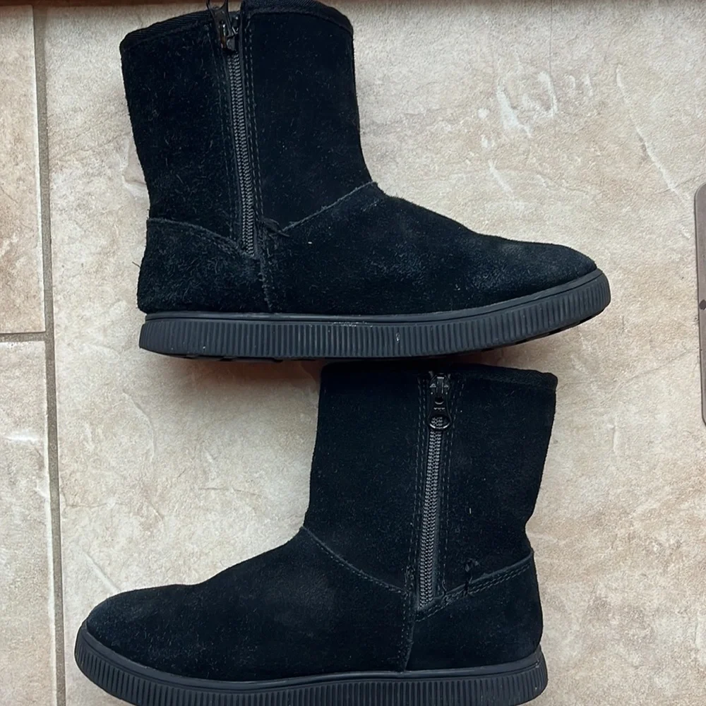 Cat & Jack boots